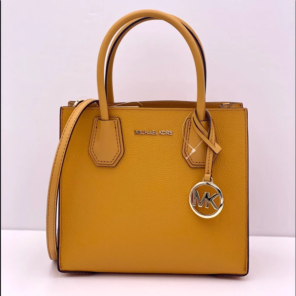 Michael Kors Mercer Md Messenger Crossbody - Picture 3 of 11